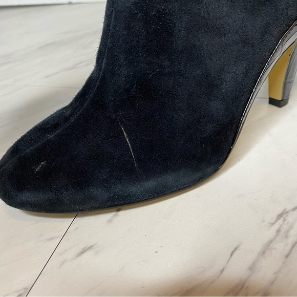 New! Bella Vita Brennan Black Suede Bootie 6.5 WW - Picture 9 of 14